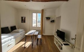 Studio sur le port de Toulon